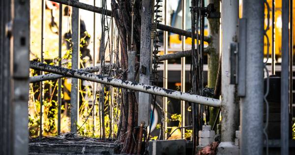 Geen crimineel verband tussen zendmastbranden | Binnenland - Eindhovens Dagblad