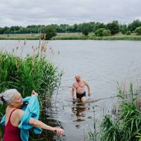 Hittegolven worden normaler, vrije zwemzones niet: waarom Vlaanderen blijft talmen met open water