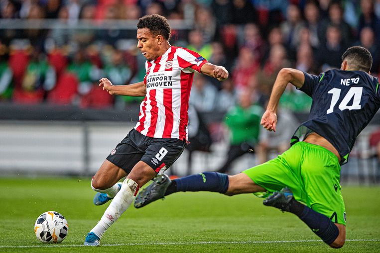 Tiener Ihattaren neemt PSV bij de hand in de Europa League ...