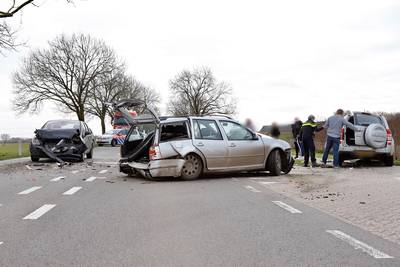 Twee gewonden bij ongeluk op N321 bij Gassel