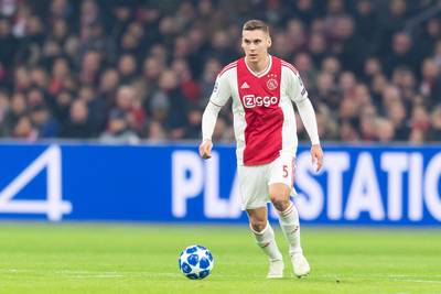 Sevilla wil Wöber wegplukken bij Ajax