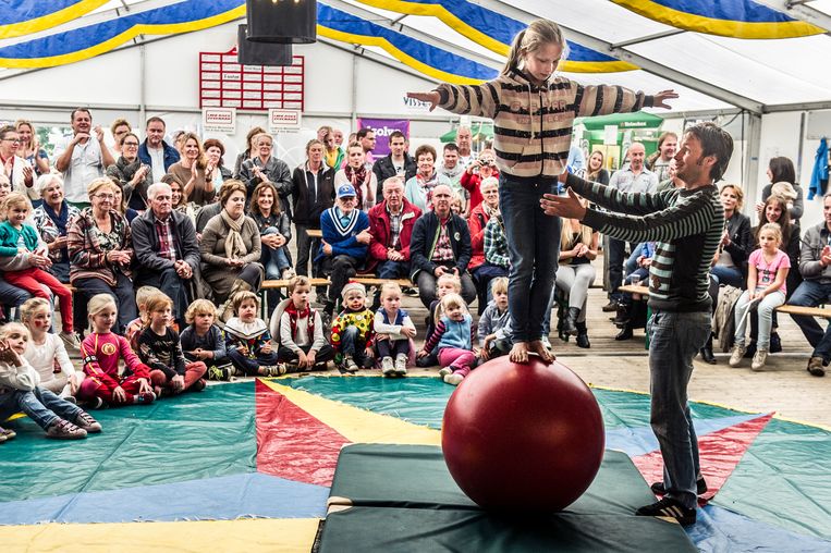 Waarom een goede band met de buurman belangrijk is - Trouw