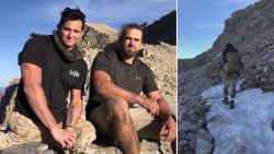 Veteraan draagt invalide collega de berg op