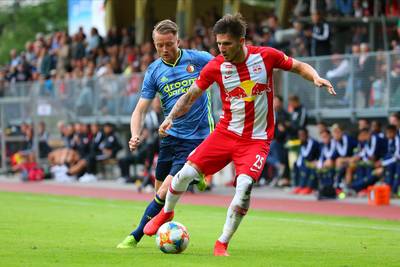 Feyenoord sluit trainingskamp af met nederlaag tegen RB Salzburg