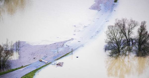 Hoogwater bereikt hoogtepunt al | Binnenland - AD.nl