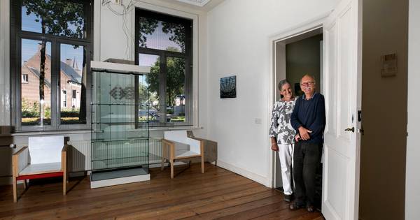 25 jaar Kunstkamer in Hoogeloon; 'Kunst hoeft niet altijd mooi te zijn'