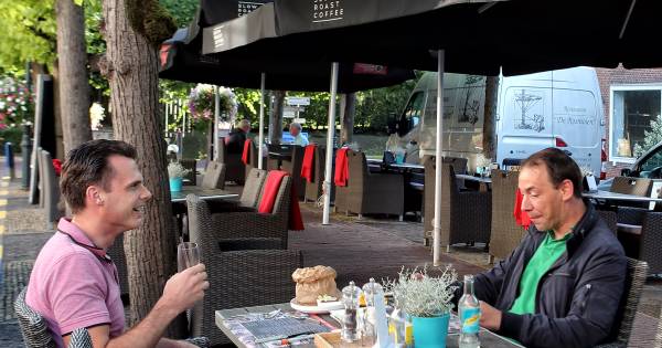 Compromis terrassen Willemstad in zicht