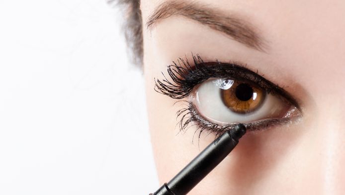 Vakantie hetzelfde toonhoogte Hoe je eyeliner je gezichtsvermogen kan verpesten | Style | hln.be