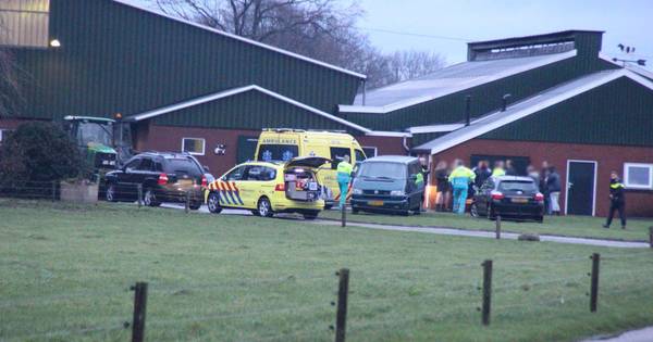 Carbidongeval in Harbrinkhoek: 4 jongeren gewond | Almelo eo - Tubantia