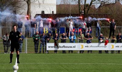 Nivo Sparta herdenkt omgekomen clubgenoot Mebrie, die donderdag verdronk in de Waal