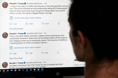 Trump menace de “fermer” les réseaux sociaux après le signalement de ses tweets