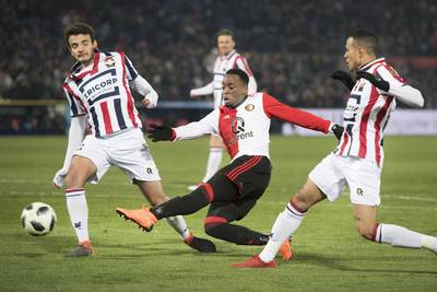 'Gepeperde' Haps waarschuwt AZ: Ik ga niet weer verliezen