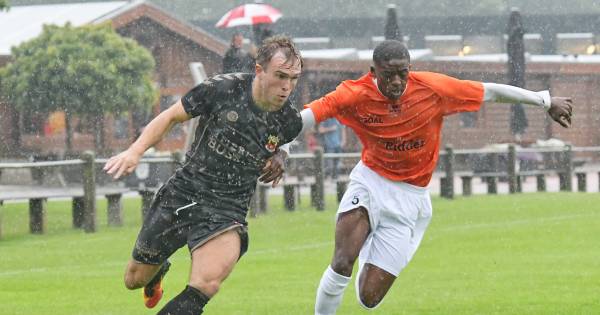 Go Ahead in 'geheim' oefenduel ruim langs elftal clubloze spelers - De Stentor