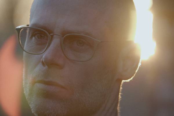 2Doc: Alleen thuis met een dienstwapen