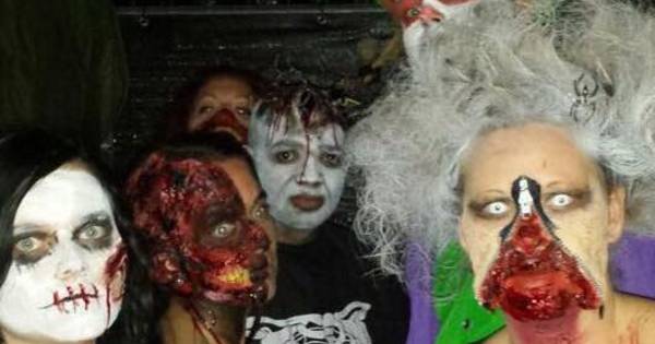 Nog kaartjes voor Terror Nights Standdaarbuiten?