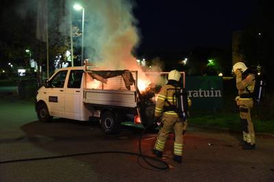 Man brengt afval Park Sonsbeek met auto weg, maar barbecue brandt nog