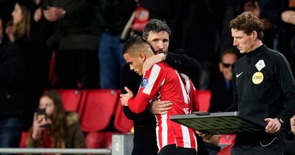 Ibrahim Afellay maakt zijn plakboek compleet bij PSV: 'Als je ergens in gelooft, dan kan er heel vee