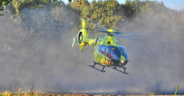 Motorrijdster (47) uit Eindhoven overleden na ongeluk in Wintelre, dochter (21) zwaargewond
