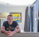 ‘Eric Goens kijkt je aan met de glimlach van een komodovaraan, en jij bent het geitje vlak vóór het wordt opgegeten’