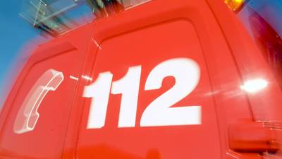 Middelgrote brand in Leenderbos: door warmte fysiek zware inzet voor brandweer