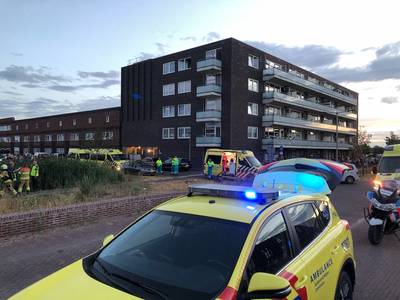 Politie en gemeente gaan meer suveilleren bij flat met drugslab in Arnhem