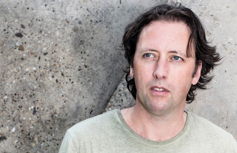 Zijn moeder was al tweeënhalf jaar dood en zat gewikkeld in plastic in een oude kleerkast - Trouw