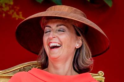 Ikea kopt grap om 'fruitschaalhoed' prinses Claire in