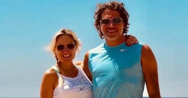 Sonja Bakker verliefd op beach-hunk en Katja bakt aan IJsselmeer | Show | AD.nl