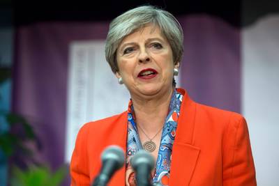 Britse kiezer straft arrogante May keihard af - Labour roept op tot aftreden
