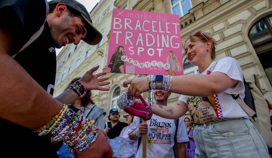 ‘Een trotse feministe, dat stoort geradicaliseerde jonge mannen’: Taylor Swift-shows zijn geen toevallig terreurdoelwit