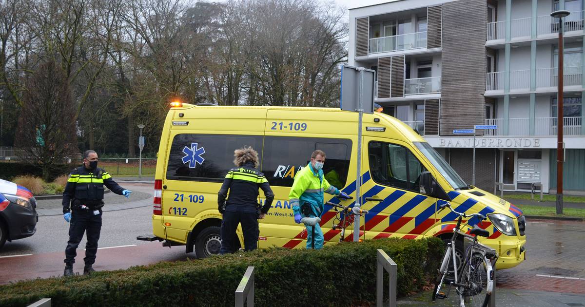 Fietsster lichtgewond na botsing tegen auto in Boxtel.