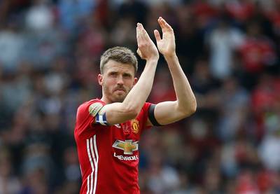 Van der Sar en Seedorf in actie bij Testimonial van Carrick