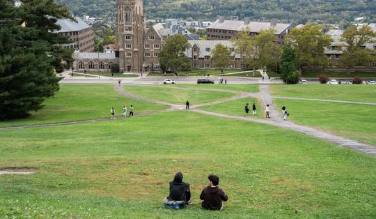 Hoe mannen in zaak rond groepsverkrachting aan Cornell University elkaar tegenspreken: ‘Zoiets had ik in mijn vier jaar in dat huis nog nooit gezien’