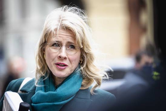 Kabinet dubt over versoepelingen: druk op zorg blijft groot, toch ‘optimisme’ over hoger onderwijs