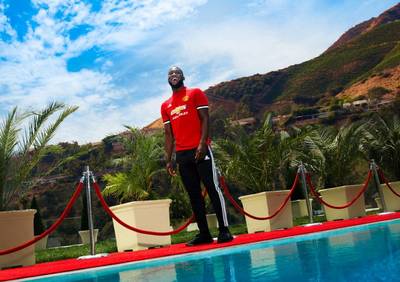 Lukaku zet handtekening onder vijfjarig contract bij United