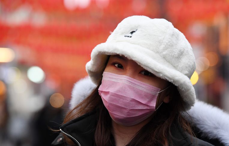 Ook in ons land is er een rush op mondmaskers door het coronavirus.