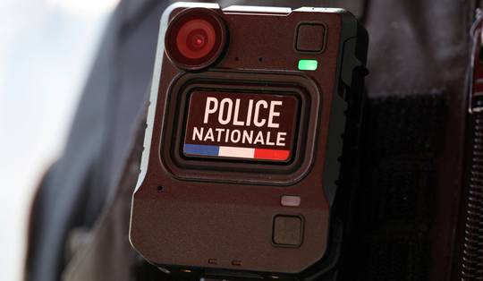 Politie vindt lichamen van vijf baby’s in woning van Frans koppel