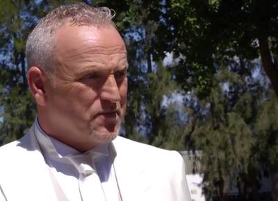 Gordon gaat trouwen... maar niet heus