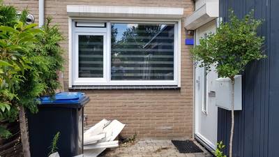 Politie doet inval bij woning Zwanenveld