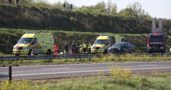 Rechterrijstrook A50 dicht tussen knooppunt Paalgraven en Ravenstein vanwege eenzijdig ongeluk.