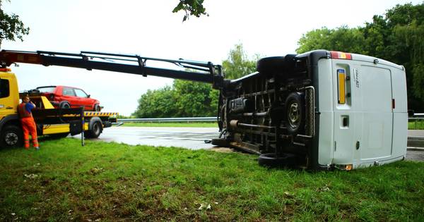 2 ongelukken tegelijkertijd op A18 tussen Didam en Wehl - De Gelderlander